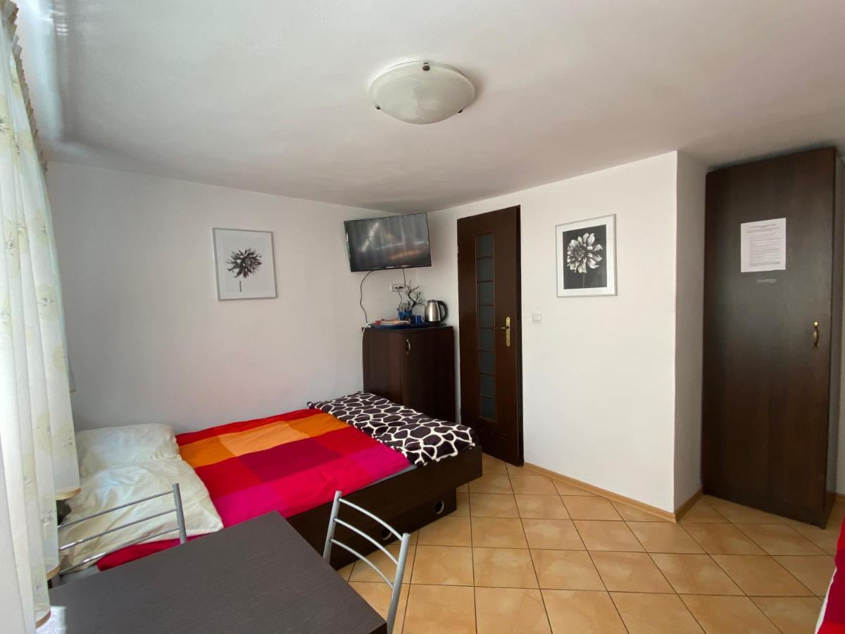 Ferienwohnung Trzynastka Ustronie Morskie Exterior foto