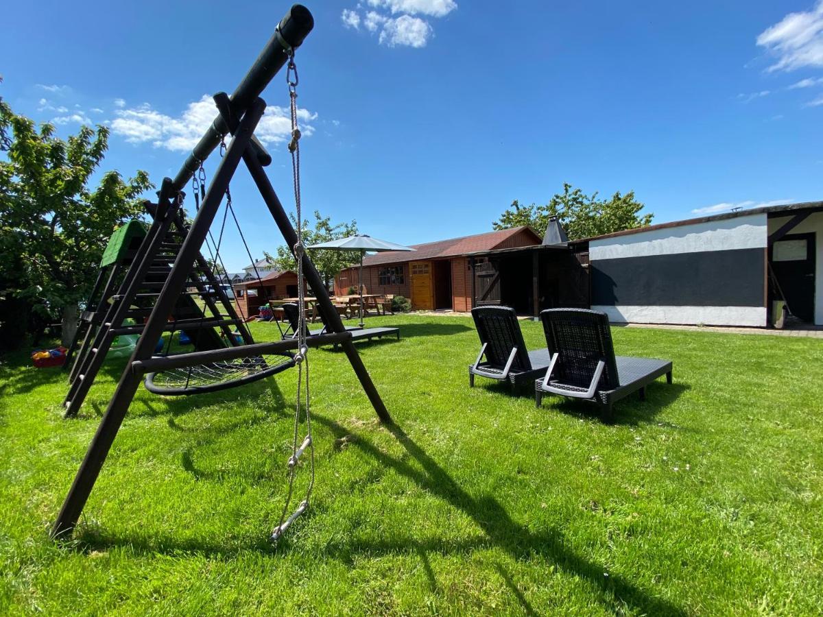 Ferienwohnung Trzynastka Ustronie Morskie Exterior foto