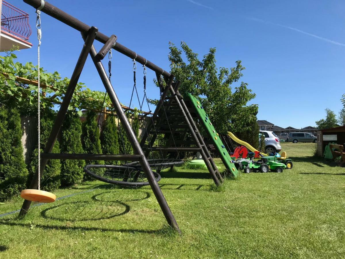Ferienwohnung Trzynastka Ustronie Morskie Exterior foto